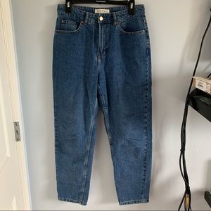 medium wash jeans from denim co.